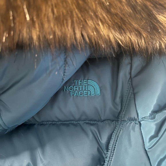 NORTH FACE women’s goose down filled jacket. - Picture 6 of 8